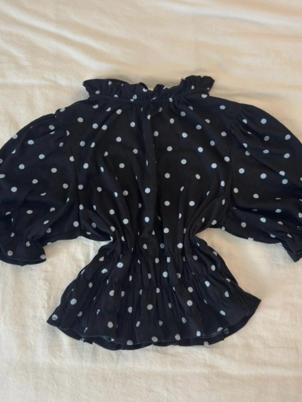 Who What Wear Black Polka Dot Puff-Sleeve Peplum Top